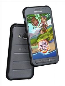 Smartphone Samsung Galaxy Xcover 3  (SM-G388F) 8GB 4,5\" 4.4 Ciemno srebrny LTE